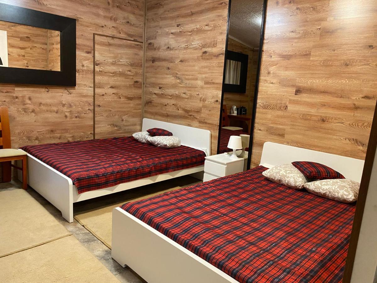 Hostel Piaseczno Пясечно Экстерьер фото