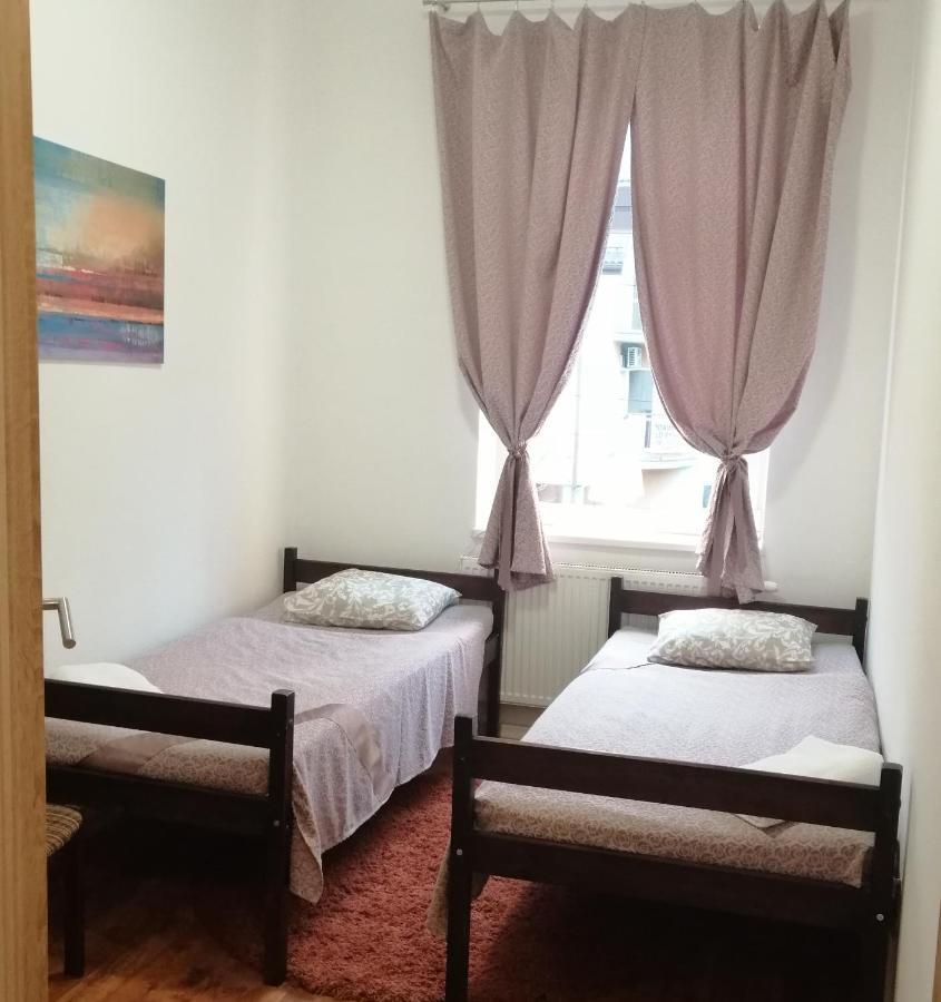Hostel Piaseczno Пясечно Экстерьер фото