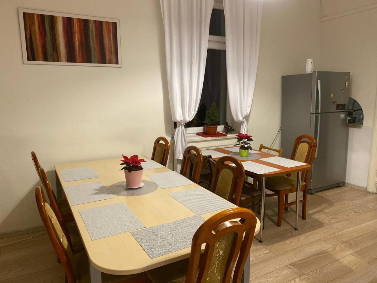 Hostel Piaseczno Пясечно Экстерьер фото
