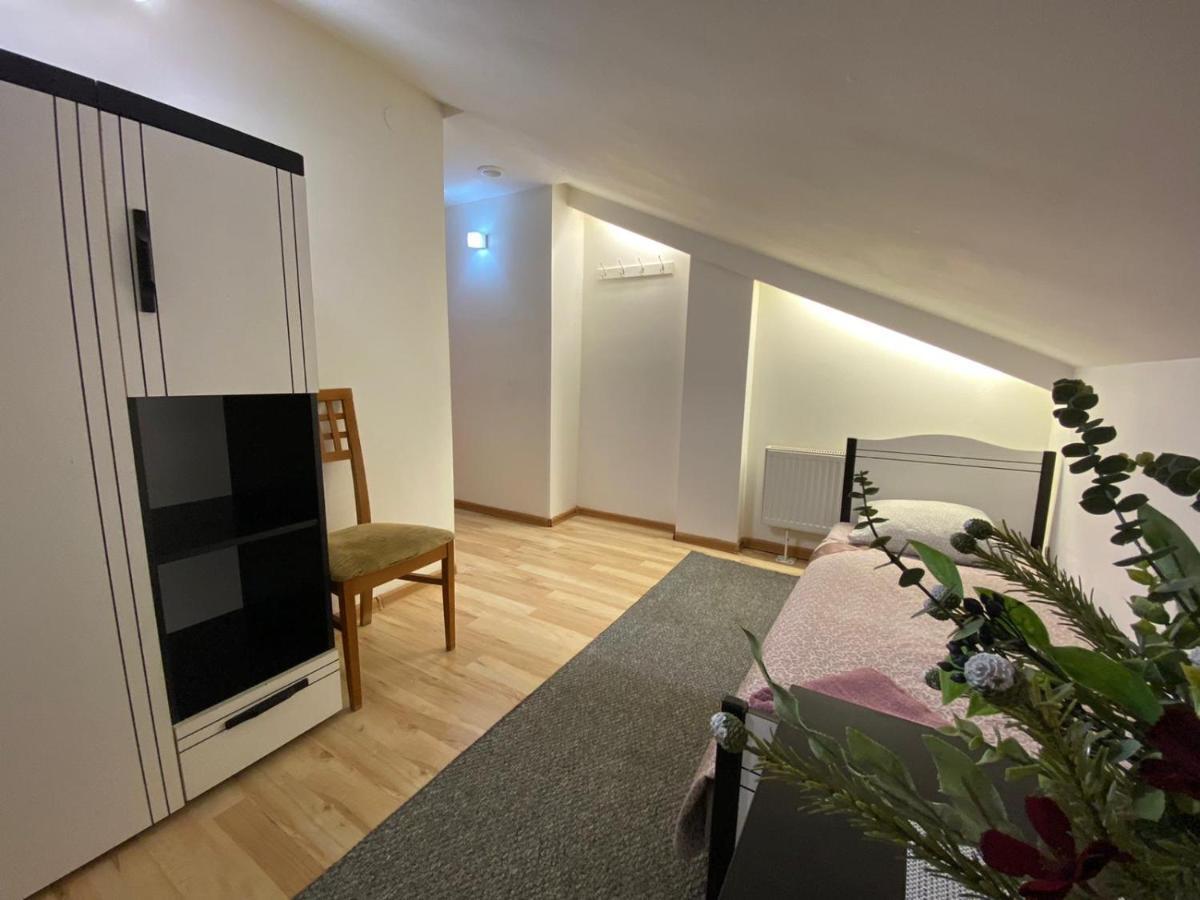 Hostel Piaseczno Пясечно Экстерьер фото